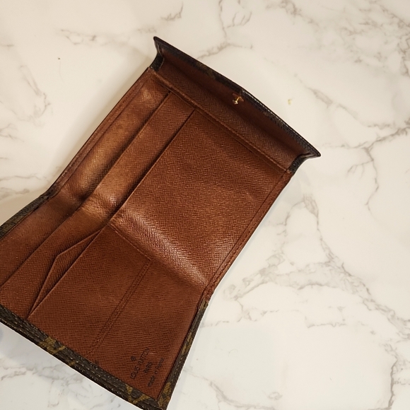 Authentic Louis Vuitton Monogram Wallet - Picture 7 of 16